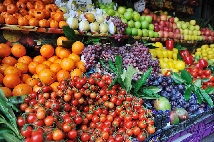 市场上新鲜的健康机食品水果蔬菜高清图片下载-正版图片300727325-摄